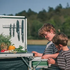 Magante keukentafel